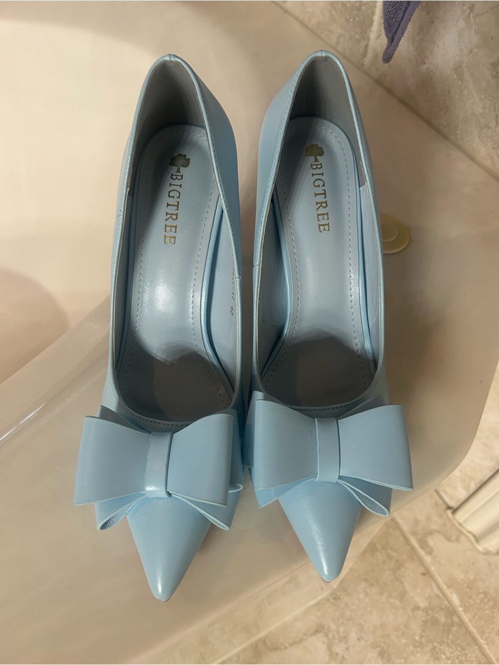 Women's Light Blue Pointed Toe Bow Pumps